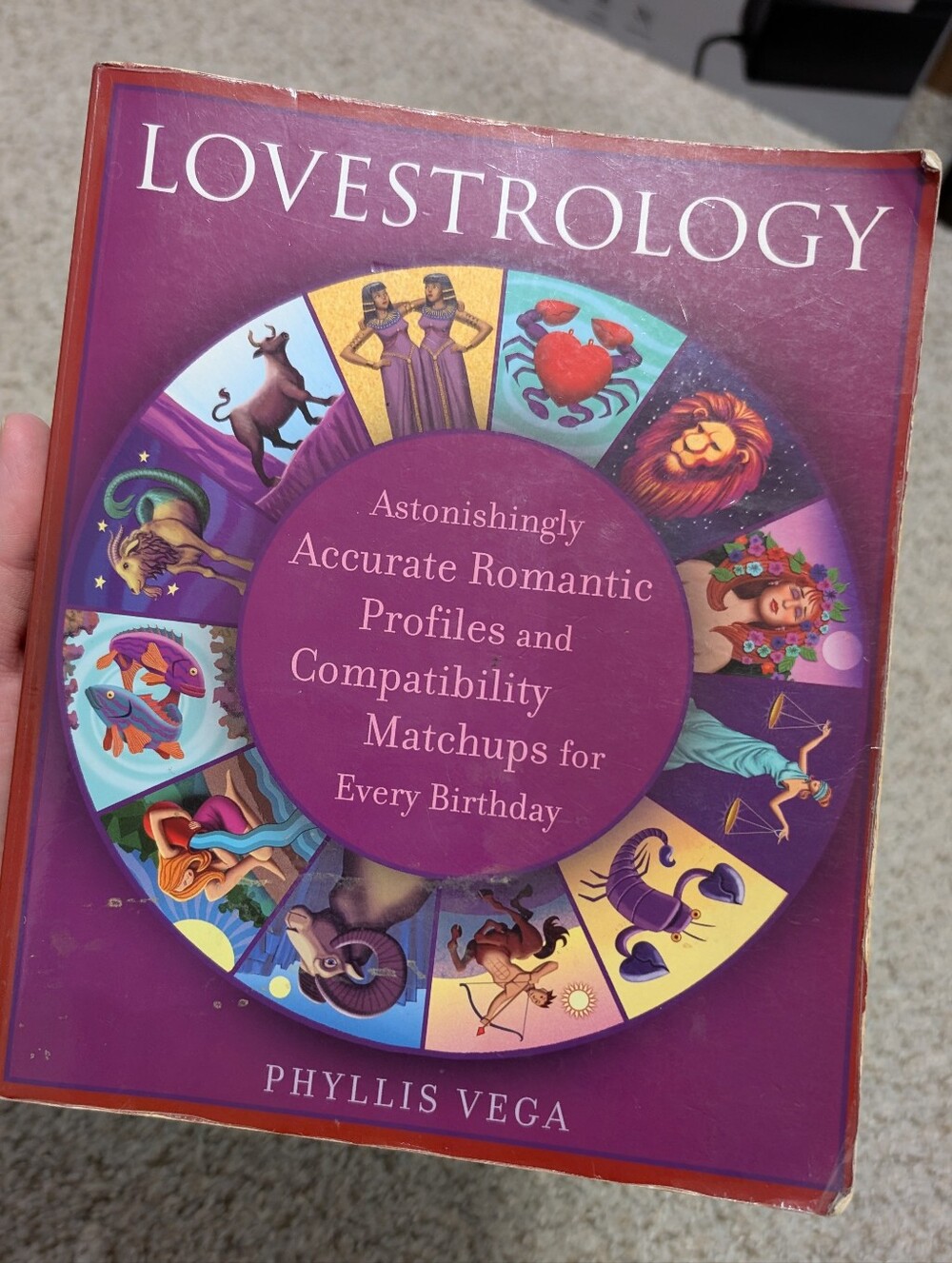 Lovestrology Book ✨💫